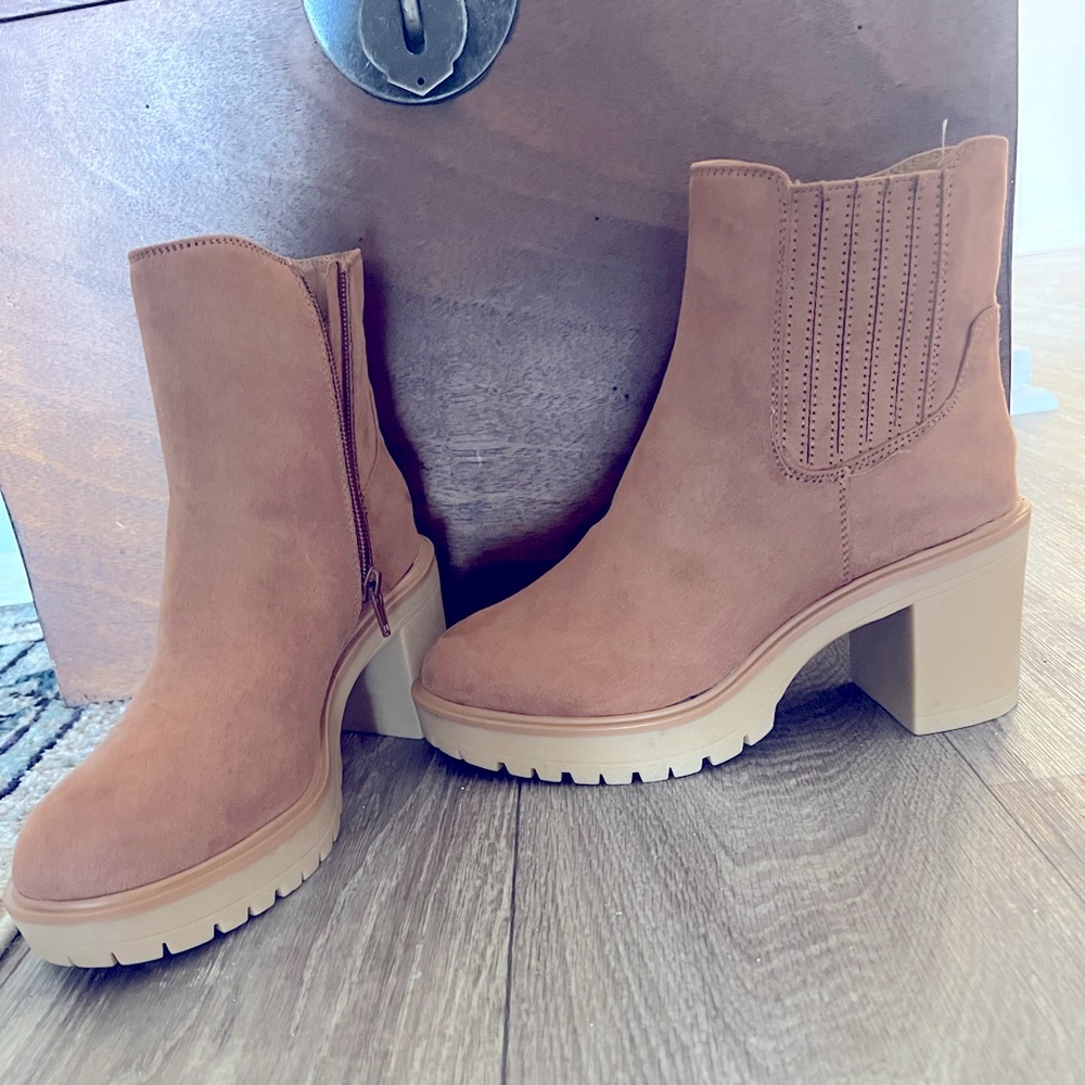 Never worn Tan ankle Target boots size 7